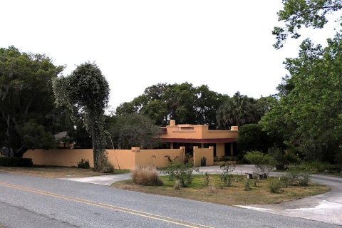 House in Leesburg, Florida 4 bedrooms, 201.41 sq.m. № 1681232 - photo 28