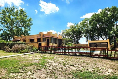 House in Leesburg, Florida 4 bedrooms, 201.41 sq.m. № 1681232 - photo 25