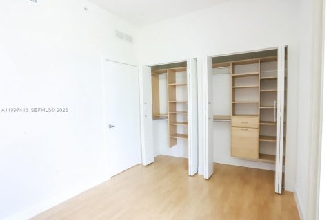 Condo in Miami, Florida, 2 bedrooms  № 2059301 - photo 4