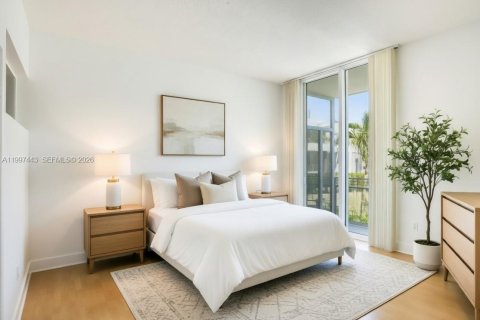 Condo in Miami, Florida, 2 bedrooms  № 2059301 - photo 5