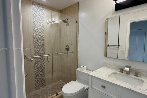 Villa ou maison à louer à Sunrise, Floride: 4 chambres, 142.05 m2 № 2047806 - photo 10