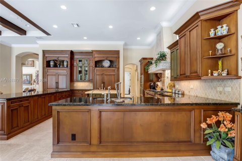 House in Highland Beach, Florida 4 bedrooms, 419.27 sq.m. № 2254724 - photo 18