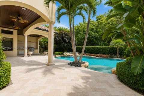 House in Highland Beach, Florida 4 bedrooms, 419.27 sq.m. № 2254724 - photo 8