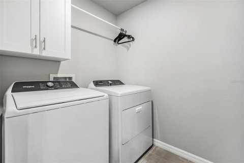 Touwnhouse à vendre à Brandon, Floride: 3 chambres, 141.68 m2 № 1577163 - photo 19