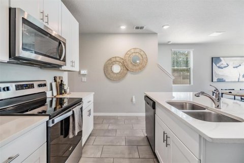 Touwnhouse à vendre à Brandon, Floride: 3 chambres, 141.68 m2 № 1577163 - photo 7