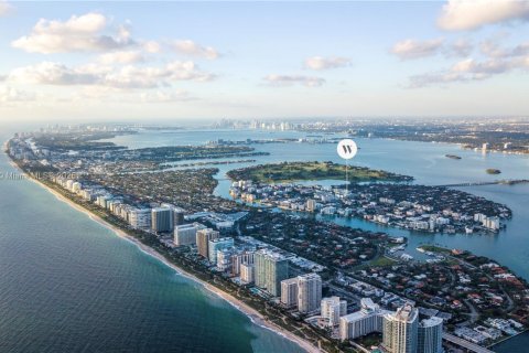 Condo in Bay Harbor Islands, Florida, 2 bedrooms  № 1889443 - photo 7