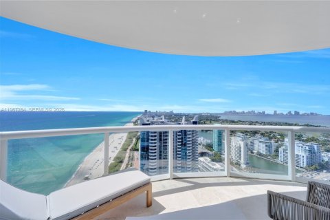 Condominio en venta en Miami Beach, Florida, 2 dormitorios, 106.93 m2 № 2029125 - foto 17