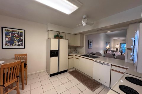 Condo in Boynton Beach, Florida, 2 bedrooms  № 2188467 - photo 11