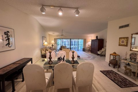 Condo in Boynton Beach, Florida, 2 bedrooms  № 2188467 - photo 13