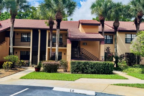 Condo in Boynton Beach, Florida, 2 bedrooms  № 2188467 - photo 2