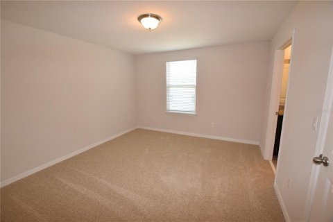 Townhouse in Winter Garden, Florida 3 bedrooms, 145.58 sq.m. № 2218078 - photo 11