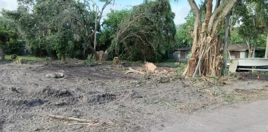 Terreno en Vero Beach, Florida № 689118