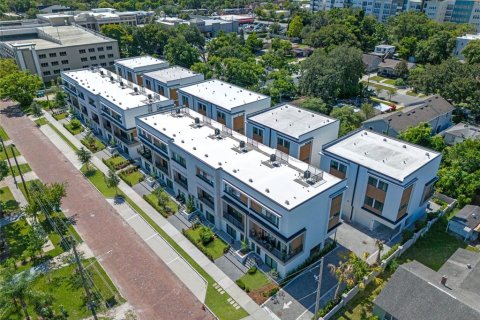 Adosado en alquiler en Orlando, Florida, 3 dormitorios, 197.51 m2 № 1815653 - foto 30