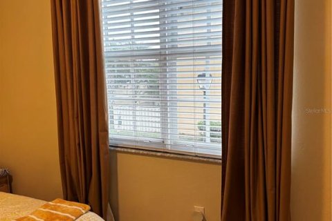 Townhouse in New Port Richey, Florida 3 bedrooms, 158.86 sq.m. № 2273192 - photo 24