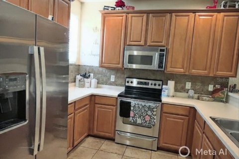 Townhouse in New Port Richey, Florida 3 bedrooms, 158.86 sq.m. № 2273192 - photo 20