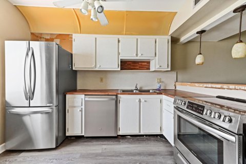 Condo in Lake Worth, Florida, 3 bedrooms  № 2081591 - photo 3