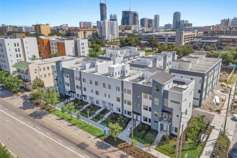 Adosado en venta en Saint Petersburg, Florida, 2 dormitorios, 172.52 m2 № 1630777 - foto 7