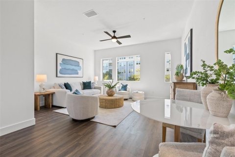 Adosado en venta en Saint Petersburg, Florida, 2 dormitorios, 172.52 m2 № 1630777 - foto 4