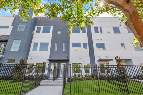 Adosado en venta en Saint Petersburg, Florida, 2 dormitorios, 172.52 m2 № 1630777 - foto 24