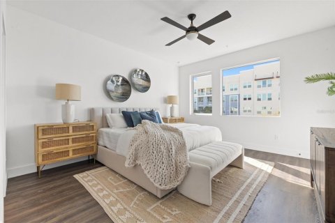 Adosado en venta en Saint Petersburg, Florida, 2 dormitorios, 172.52 m2 № 1630777 - foto 5
