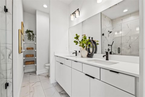 Adosado en venta en Saint Petersburg, Florida, 2 dormitorios, 172.52 m2 № 1630777 - foto 20
