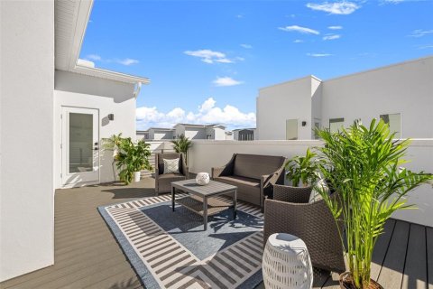 Adosado en venta en Saint Petersburg, Florida, 2 dormitorios, 172.52 m2 № 1630777 - foto 6