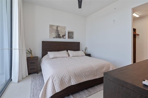 Condo in Miami, Florida, 1 bedroom  № 1888970 - photo 23
