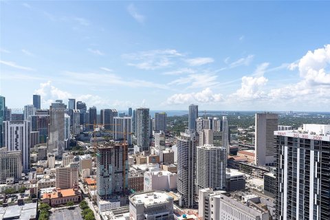 Condo in Miami, Florida, 1 bedroom  № 1888970 - photo 21