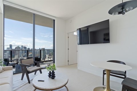 Condo in Miami, Florida, 1 bedroom  № 1888970 - photo 14