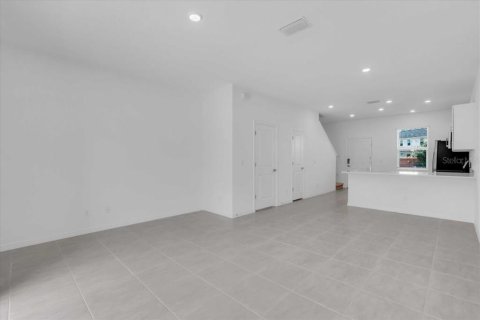 Townhouse in Bradenton, Florida 2 bedrooms, 110.27 sq.m. № 1916341 - photo 8