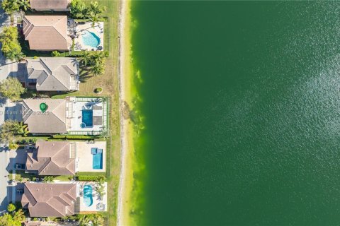 Casa en venta en Miramar, Florida, 4 dormitorios, 274.34 m2 № 1855210 - foto 6