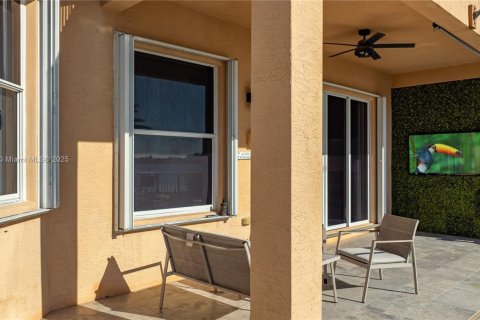 Casa en venta en Miramar, Florida, 4 dormitorios, 274.34 m2 № 1855210 - foto 19