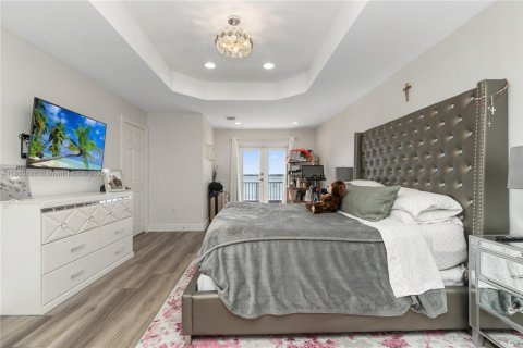 Casa en venta en Miramar, Florida, 4 dormitorios, 274.34 m2 № 1855210 - foto 20