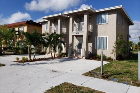 Propiedad comercial en venta en Hollywood, Florida, 222.97 m2 № 1946627 - foto 3