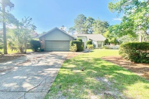 Casa en alquiler en Niceville, Florida, 3 dormitorios, 196.49 m2 № 561635 - foto 1