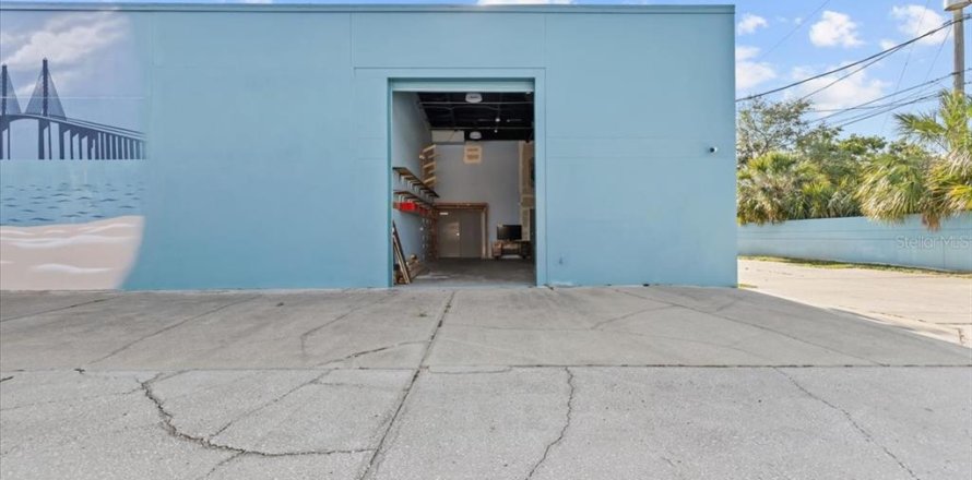Propiedad comercial en Saint Petersburg, Florida № 1759823