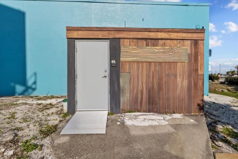Propiedad comercial en alquiler en Saint Petersburg, Florida № 1759823 - foto 4
