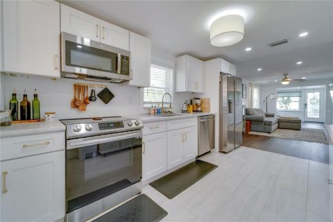 Casa en venta en Orlando, Florida, 4 dormitorios, 131.92 m2 № 2107739 - foto 19