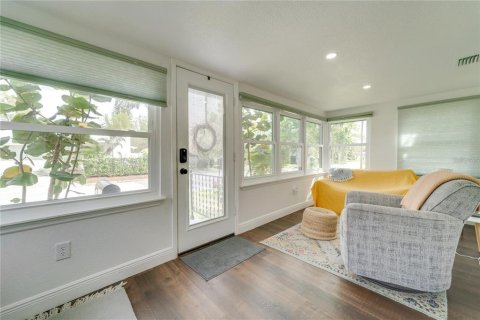 Casa en venta en Orlando, Florida, 4 dormitorios, 131.92 m2 № 2107739 - foto 5