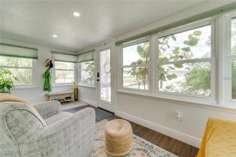 Casa en venta en Orlando, Florida, 4 dormitorios, 131.92 m2 № 2107739 - foto 7
