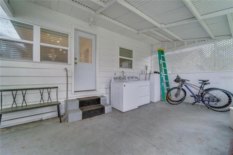 Casa en venta en Orlando, Florida, 4 dormitorios, 131.92 m2 № 2107739 - foto 23