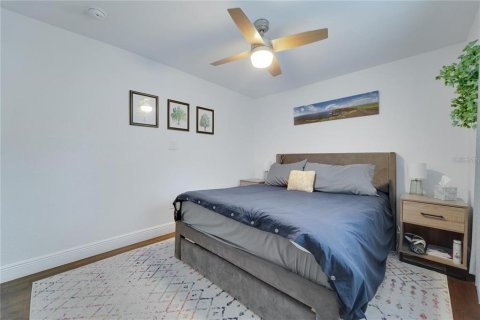 Casa en venta en Orlando, Florida, 4 dormitorios, 131.92 m2 № 2107739 - foto 13