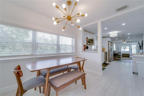Casa en venta en Orlando, Florida, 4 dormitorios, 131.92 m2 № 2107739 - foto 21