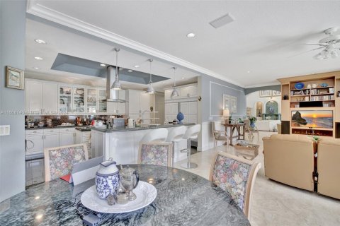 House in Fort Lauderdale, Florida 5 bedrooms, 557.04 sq.m. № 1942150 - photo 25