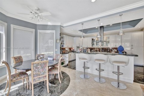 House in Fort Lauderdale, Florida 5 bedrooms, 557.04 sq.m. № 1942150 - photo 23