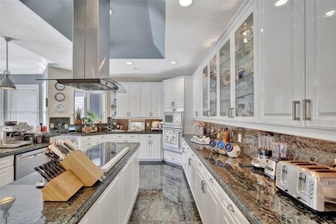 House in Fort Lauderdale, Florida 5 bedrooms, 557.04 sq.m. № 1942150 - photo 28