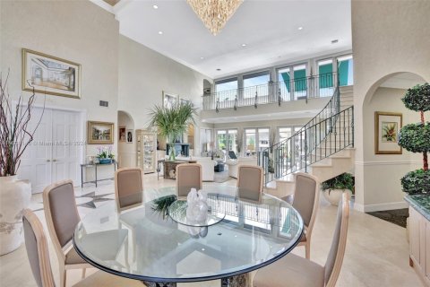 House in Fort Lauderdale, Florida 5 bedrooms, 557.04 sq.m. № 1942150 - photo 10