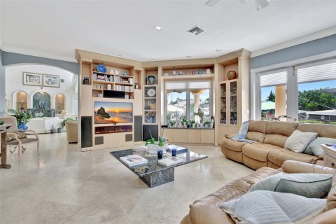 House in Fort Lauderdale, Florida 5 bedrooms, 557.04 sq.m. № 1942150 - photo 21