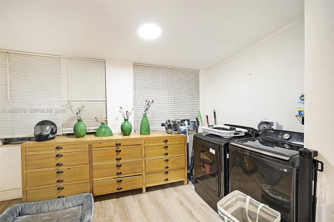 Casa en venta en Riviera Beach, Florida, 2 dormitorios, 52.03 m2 № 1999775 - foto 9