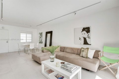 Copropriété à vendre à Miami Beach, Floride: 1 chambre, 69.4 m2 № 1996671 - photo 17